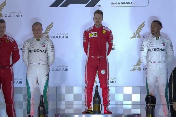 Vettel e il magico bis della Ferrari nel GP del Bahrein