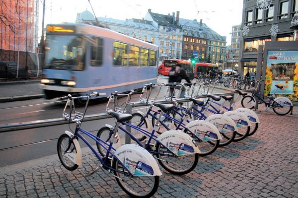 Auto addio Oslo mette al bando anche i modelli ibridi ed elettrici