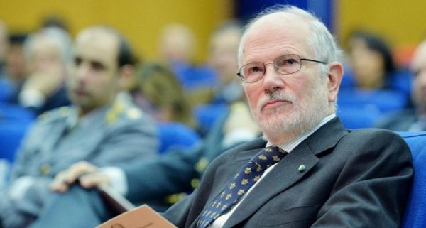 Sandro Pajno e Luciana Lamorgese pensionamenti eccellenti e le fibrillazioni per il taglio dei Prefetti