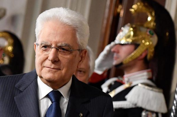 Costituzione sotto attacco Beppe Grillo rimette il Quirinale nel mirino
