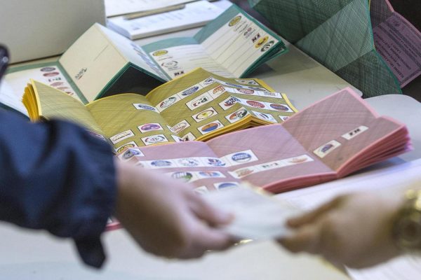 Crisi di governo e doppio voto la stessa domenica europee ed elezioni anticipate