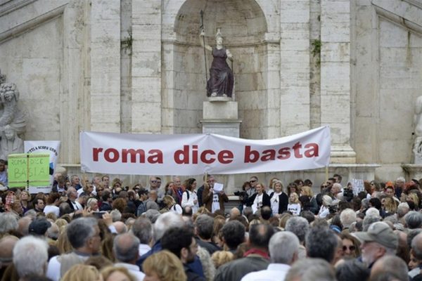 Pink revolution della democrazia moderna la svolta di Torino e Roma