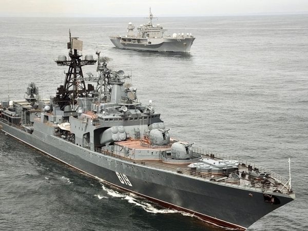 Russia Ucraina assedi navali e cortine fumogene