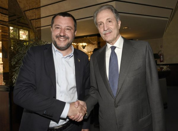 Salvini mattatore Di Maio disperato Berlusconi sull'uscio Pd a galla