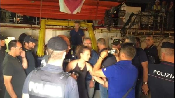 Carola Racket arrestata per l'arrembaggio a Lampedusa