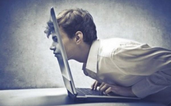 Società digitale intervista a Marco Mayer