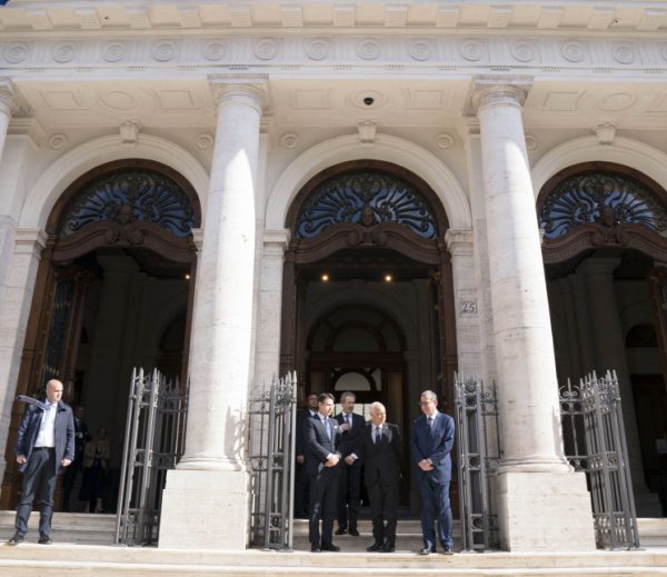 Corto circuito fra politica e intelligence