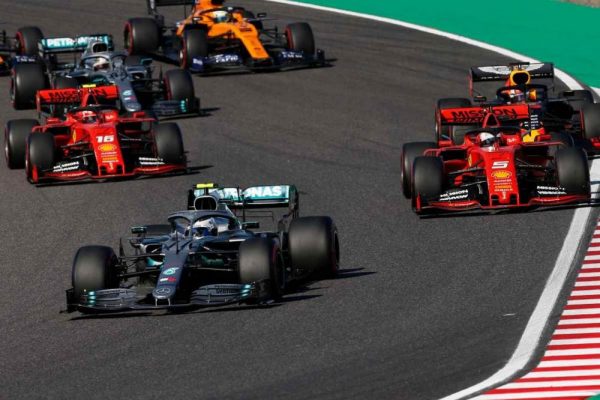 Messico e Mercedes con nuvole Ferrari