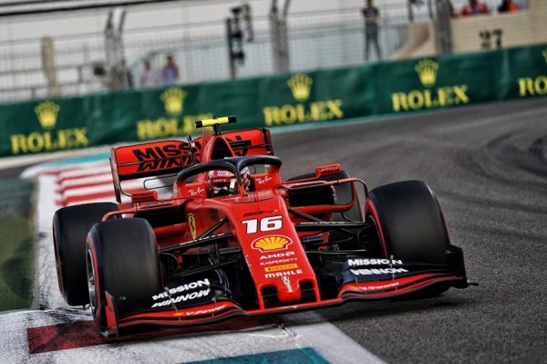 Passaggio alla Ferrari per l'asso pigliatutto Hamilton?