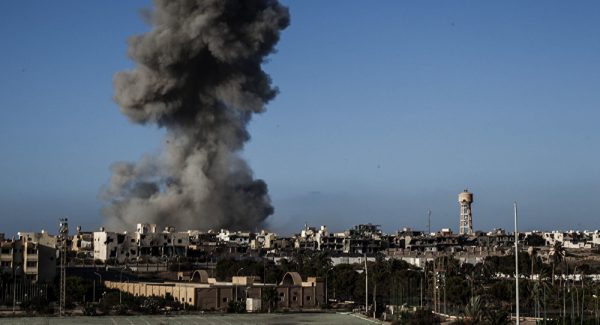 Reportage da Tripoli Haftar attacca con elicotteri e tank