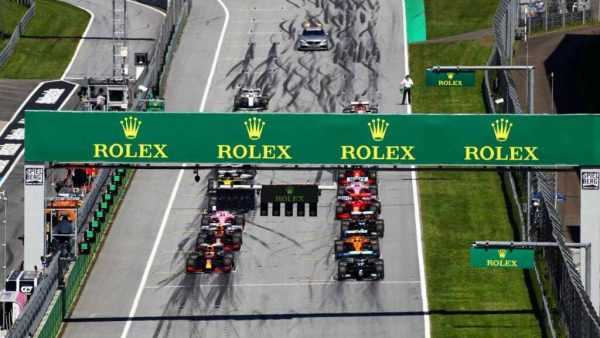 GP Stiria l'autogol Ferrari mette le ali ad Hamilton