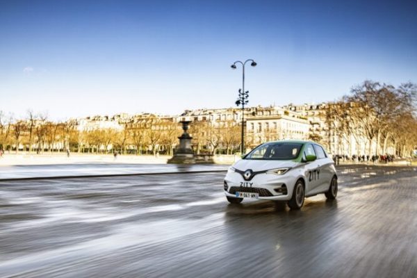 Renault tricolore tutti i piani del Ceo De Meo