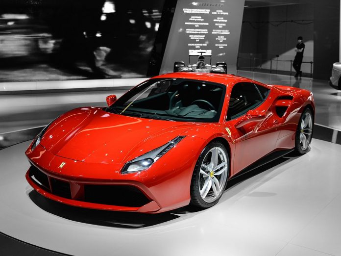 L’ultima Ferrari 488 GtM un gioiello da 850 mila euro