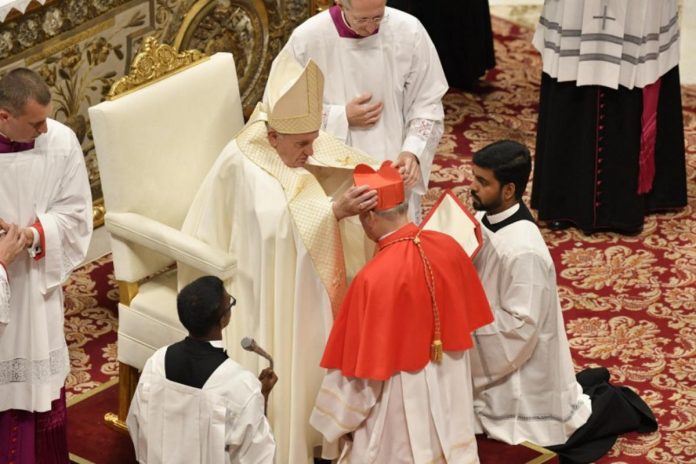 Papa Francesco incardina l'elezione del suo successore