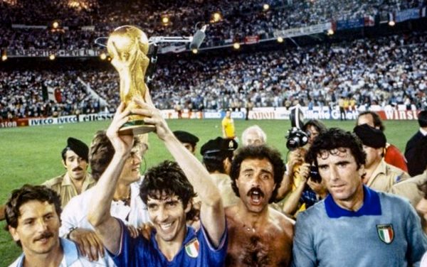 L'Italia piange Paolo Rossi l'eroe del mondiale del 1982