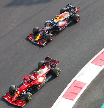 Verstappen campione all’ultimo giro Ferrari terza