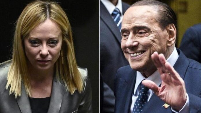 Da Canossa alla perdonanza: l’armistizio di Berlusconi