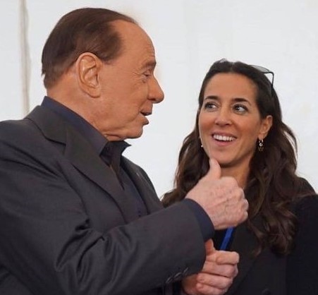 Passaggio di Premierhip fra Berlusconi e Meloni