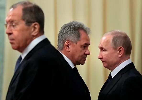 Misteri a Mosca spiragli di trattative e speranze di svolte