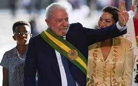 Brasilia assalto alla democrazia Bolsonaro come Trump