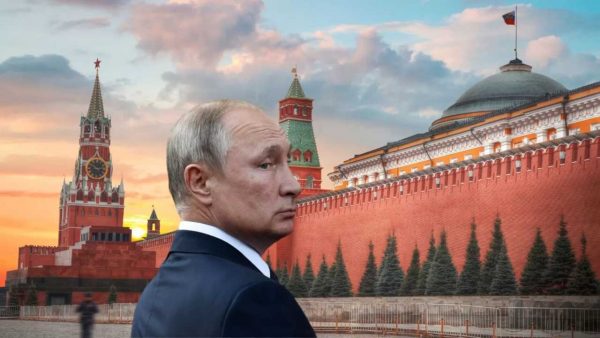 Mosca effetto controffensiva: Putin sempre più in bilico
