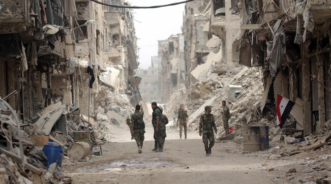 Siria: Assad bombarda i ribelli sopravvissuti al sisma