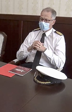 Trame cinesi Taiwan sul piatto della bilancia per Kiev