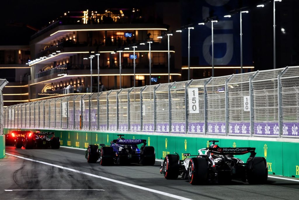 Il solito Verstappen mattatore e la solita Ferrari solo terza