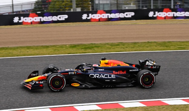 Doppietta Red Bull al Gp del Giappone ma le Ferrari al terzo e al quarto posto tallonano Verstappen e Perez