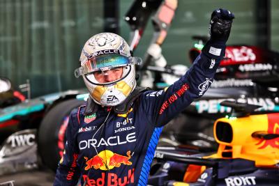 Verstappen in Qatar fa il deserto intorno alla Red Bull