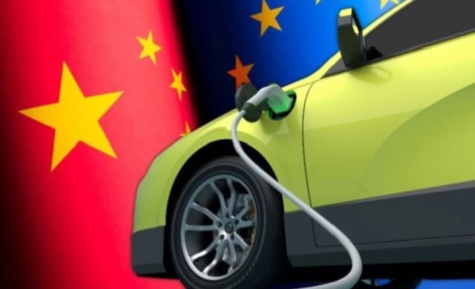 Sussidi Ue all’acquisto di auto elettriche per contrastare la Cina