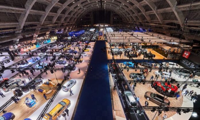 L’automotive cerca il rilancio di vendite al Salone di Bruxelles