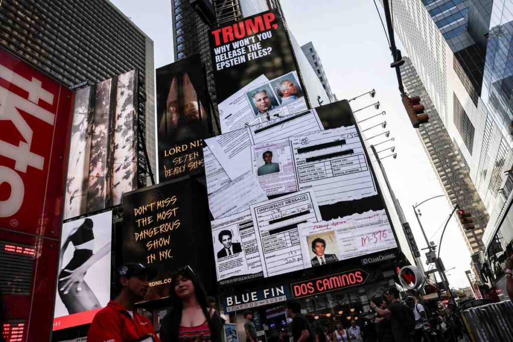 Epstein: cosa scatenerà Trump per sfuggire allo scandalo?