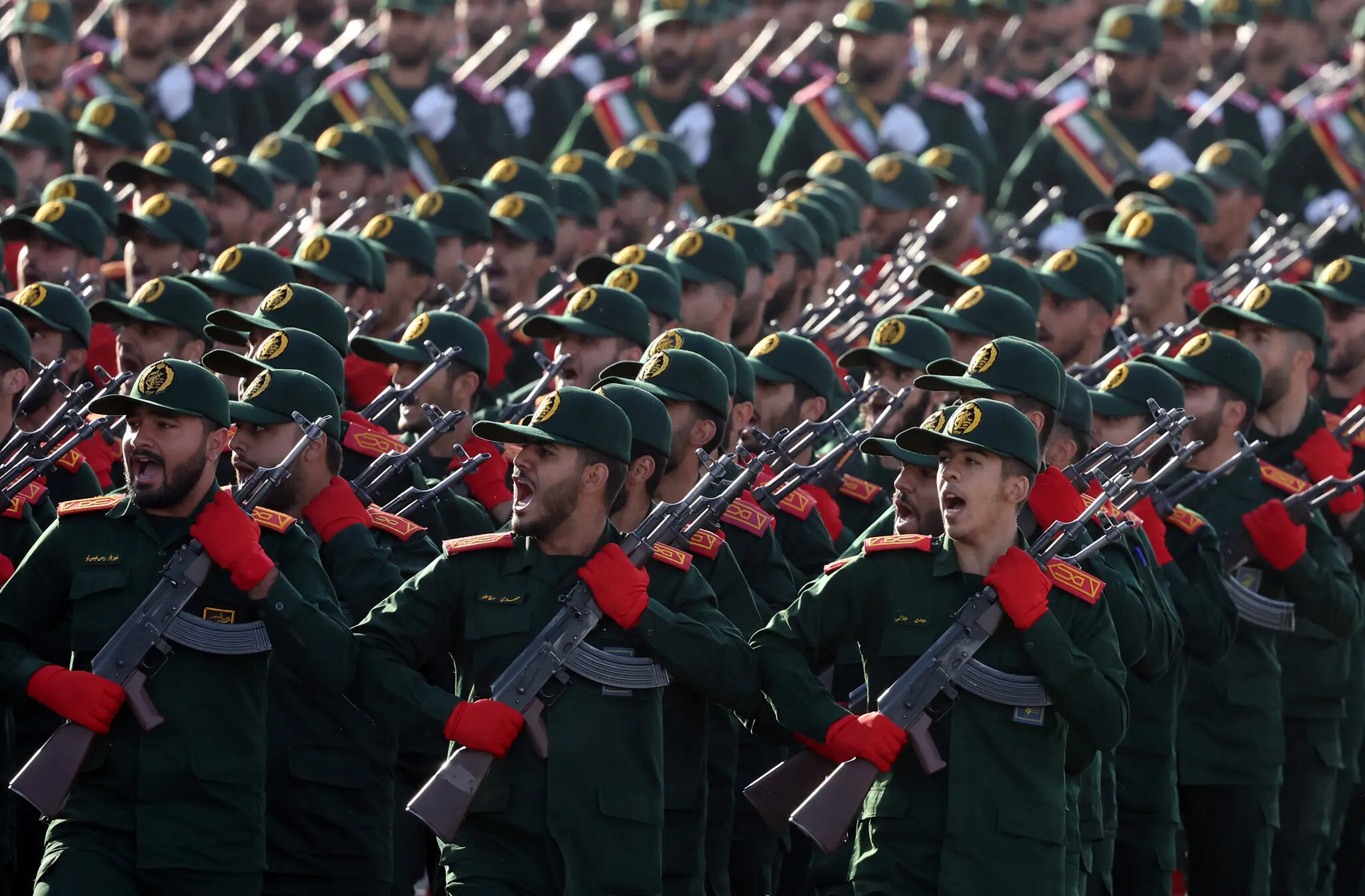 Sangue e orrore mentre l’Iran in rivolta attende il blitz Usa