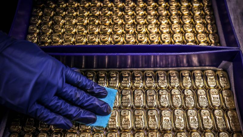 Mal di Trump dell'economia mondiale: l’oro supera i 5 mila dollari l’oncia