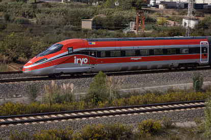 Inferno sui binari in Spagna: collisione fra due treni con decine di vittime