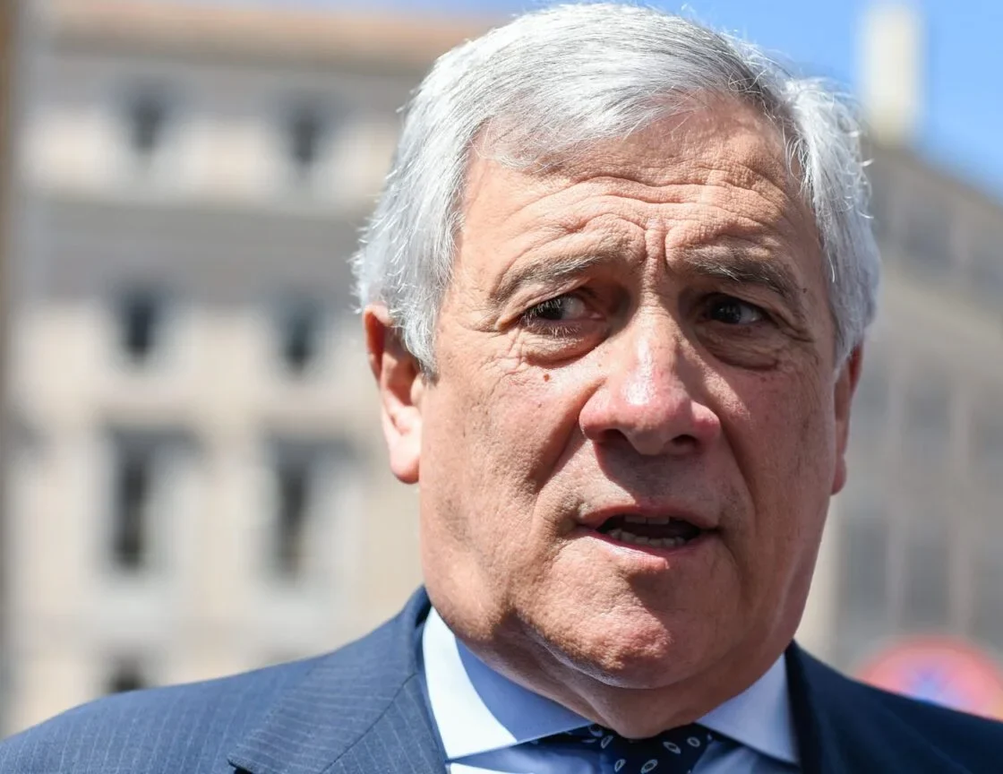 Gli sgoccioli della fenomenologia di Tajani e la mutazione genetica di Forza Italia