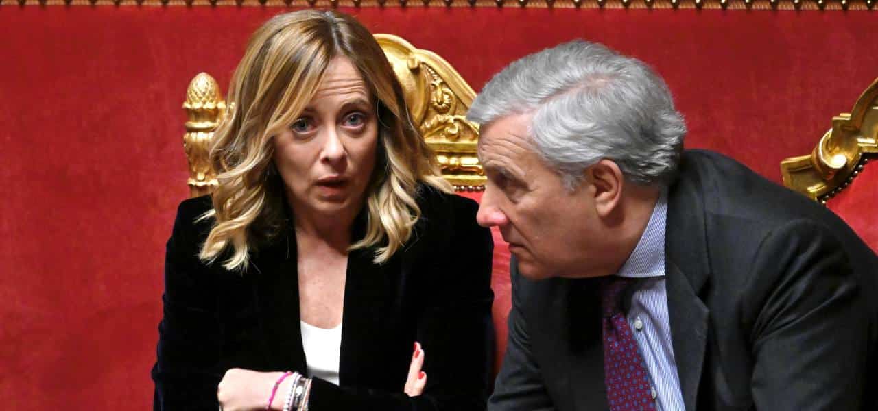 Gli sgoccioli della fenomenologia di Tajani e la mutazione genetica di Forza Italia