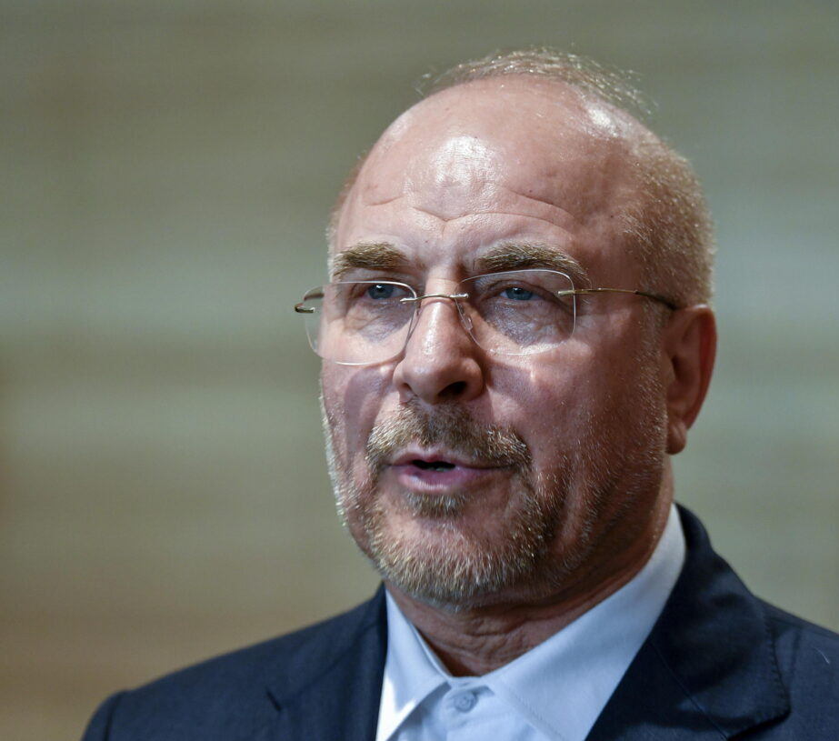 Trump fra il cinismo degli ayatollah e la quasi scomunica del Papa americano