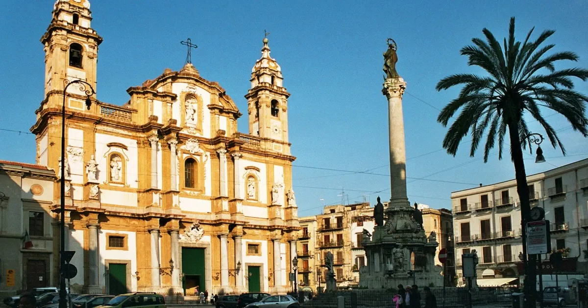 La memoria civile come scelta politica: il Pantheon di figli e figliastri