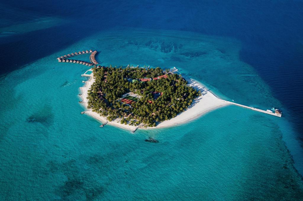 Strage di italiani alle Maldive: chi sono le 5 vittime