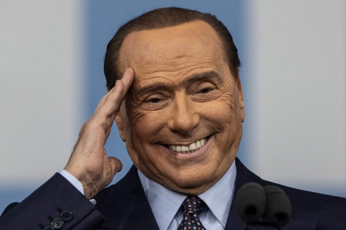 Confidential: l'eterno ritorno di Silvio Berlusconi