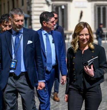 Confidential: l'eterno ritorno di Silvio Berlusconi