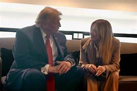 Mille volte cialtrone Trump mette KO Giorgia Meloni e offende l'Italia