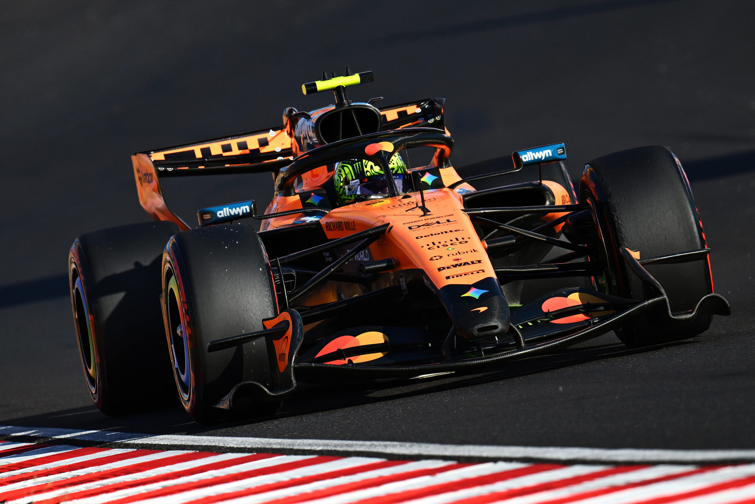 Norris in pole nel Gp d'Ungheria davanti alle Ferrari