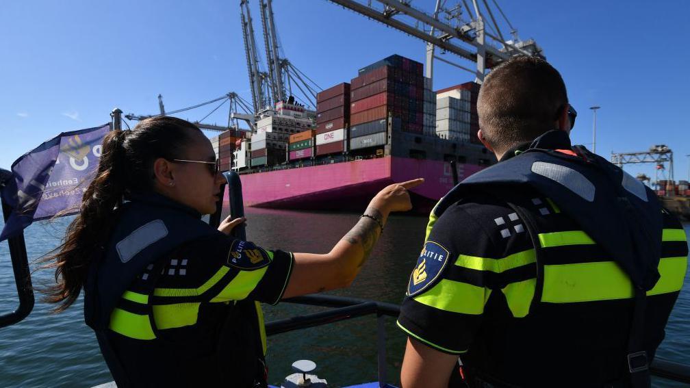 Oltre al Mediterraneo secondo il Financial Times una delle principali “porte” d’ingresso in Europa dei narcos é l’Irlanda