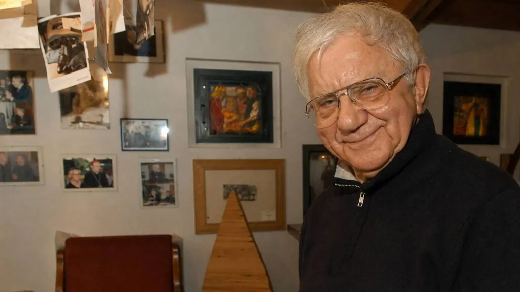 Don Mazzi il missionario della solidarietà antitesi delle  gerarchie ecclesiastiche
