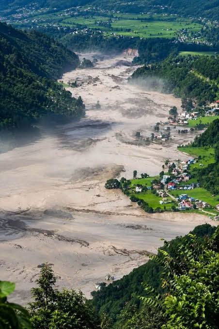 Nepal e Tibet il disastro rischia di ripetersi 