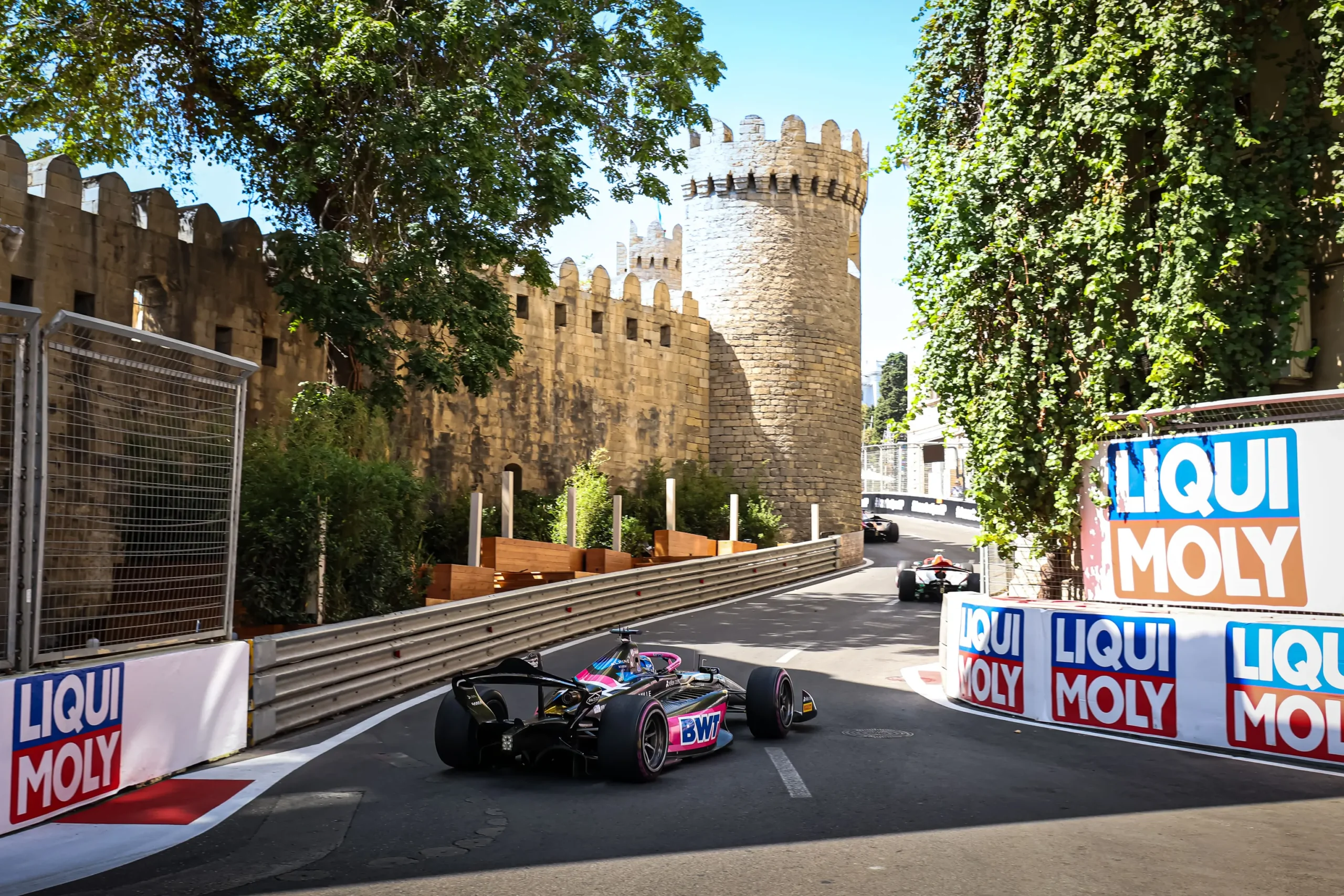 F1:Russel domina a Baku Antonelli limita i danni ed é leader con 66 punti