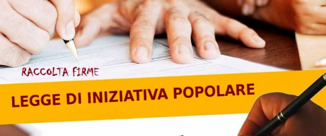Viva l'articolo 52 della Costituzione !